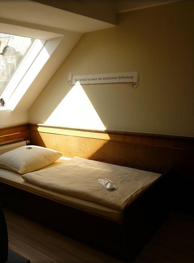Hotel Am Wilhelmsplatz สตุตการ์ต ภายนอก รูปภาพ