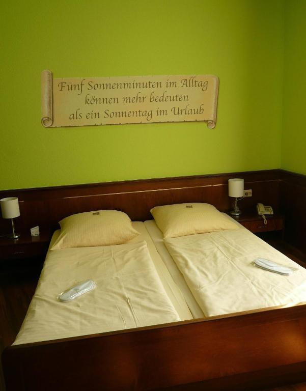 Hotel Am Wilhelmsplatz สตุตการ์ต ห้อง รูปภาพ